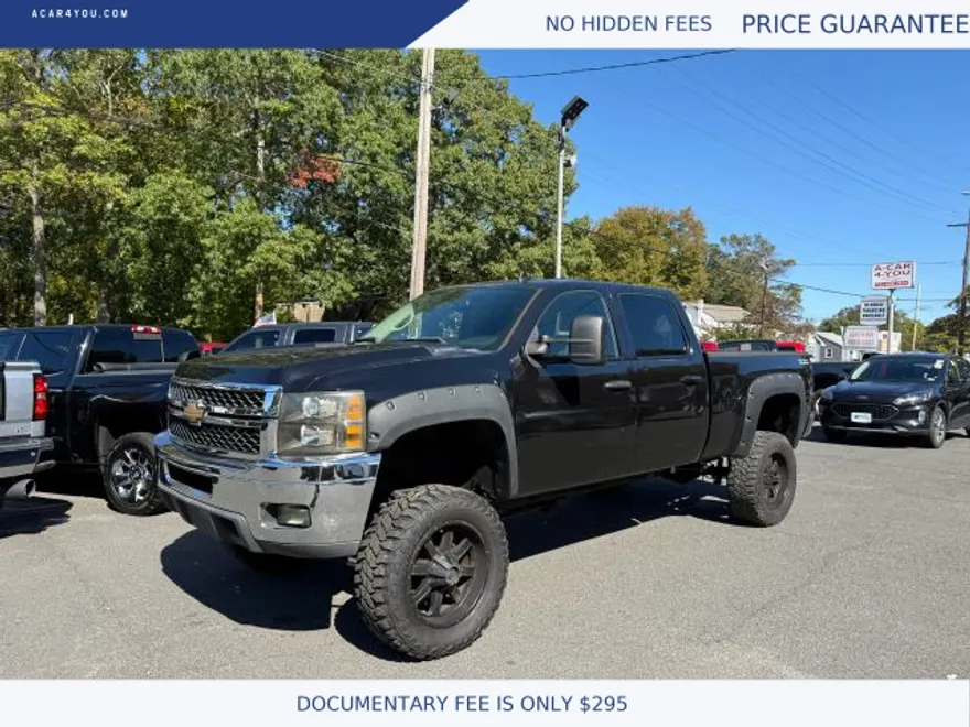 2010 Chevrolet Silverado 2500HD LT photo 1