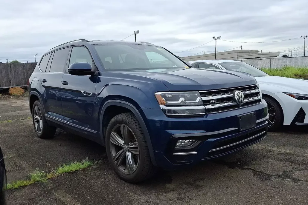 2019 Volkswagen Atlas V6 SE Technology R-Line photo 1