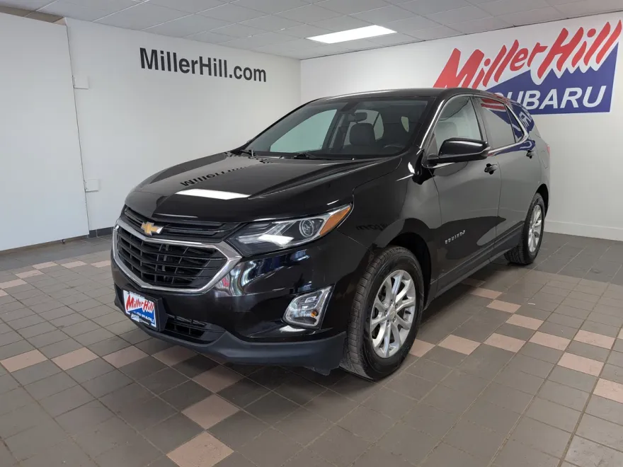 2018 Chevrolet Equinox LT photo 1