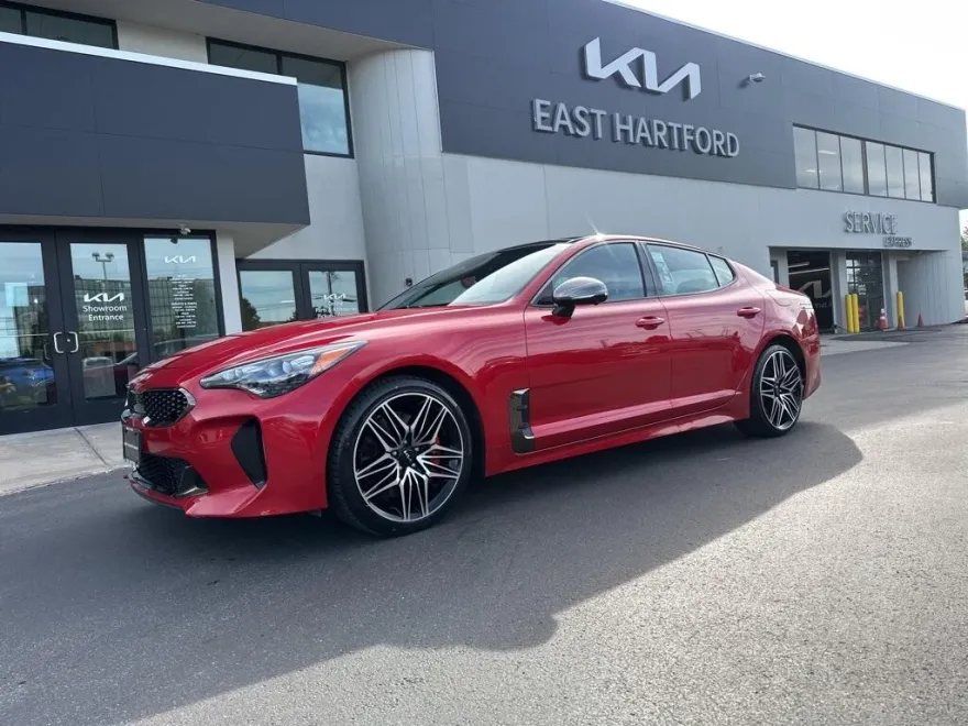 2023 Kia Stinger GT2 photo 1