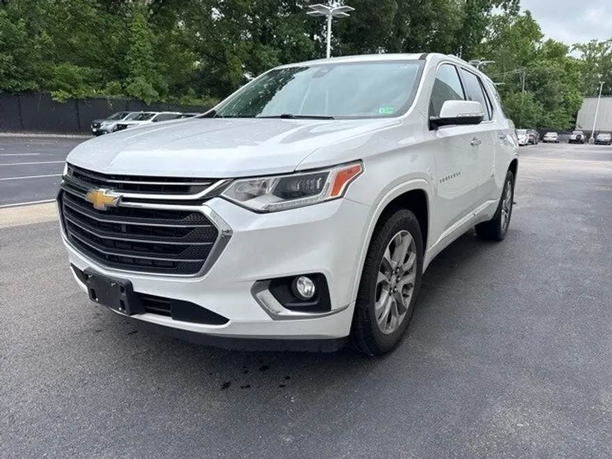 2019 Chevrolet Traverse Premier photo 1