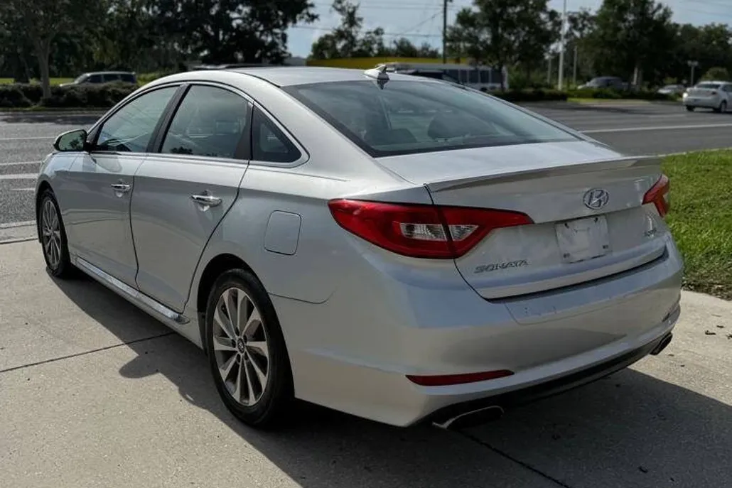 2015 Hyundai Sonata Limited Sport photo 1