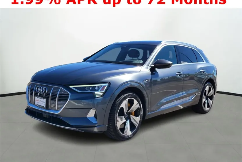 2019 Audi e-tron Prestige photo 1