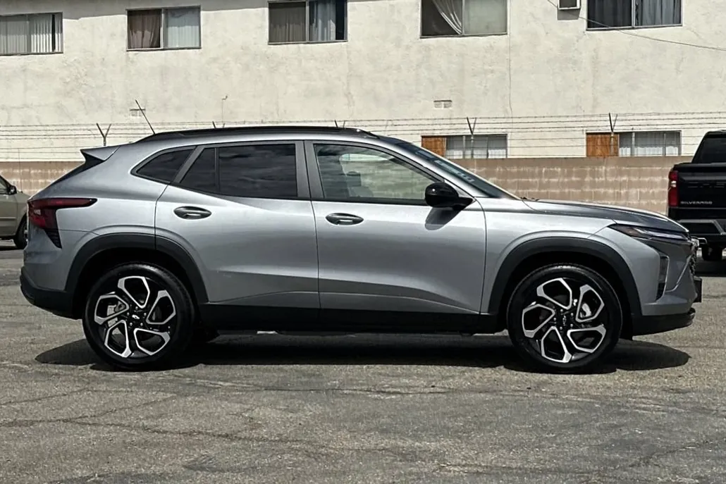 2026 Chevrolet Trax photo 1