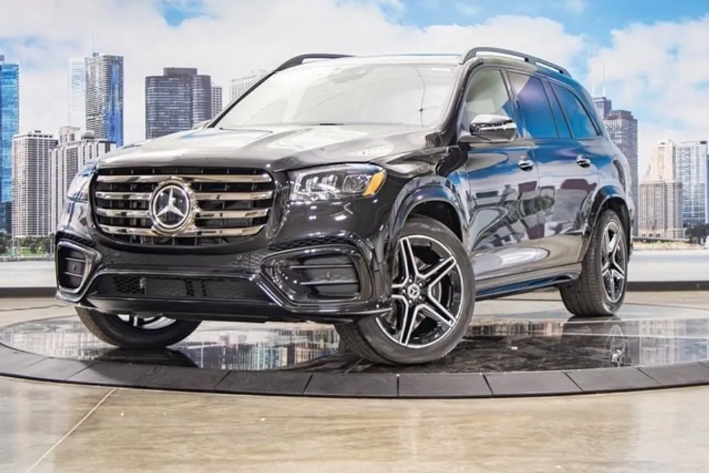 2025 Mercedes Benz GLS 450 4MATIC photo 1