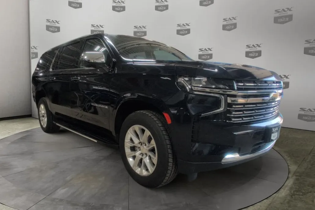 2023 Chevrolet Suburban Premier photo 1