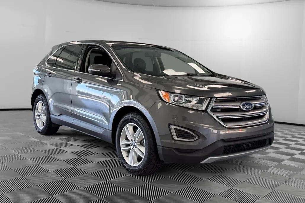 2016 Ford Edge SEL photo 1