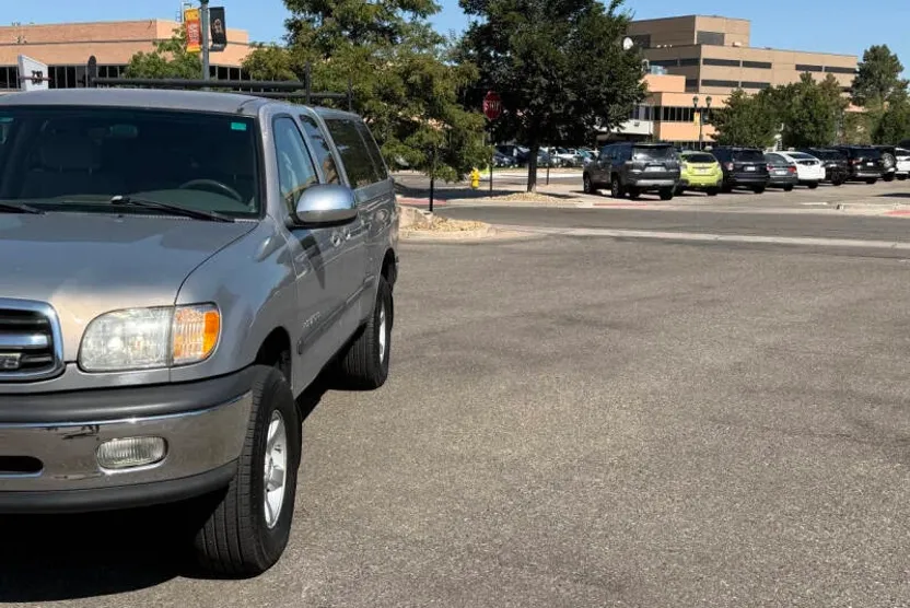 2000 Toyota Tundra SR5 photo 1