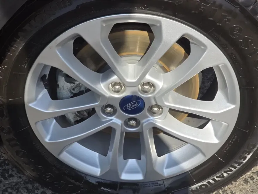 2021 Ford Escape SE Hybrid photo 1