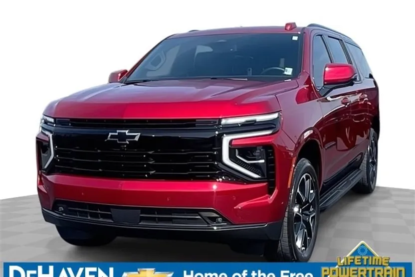2025 Chevrolet Suburban RST photo 1