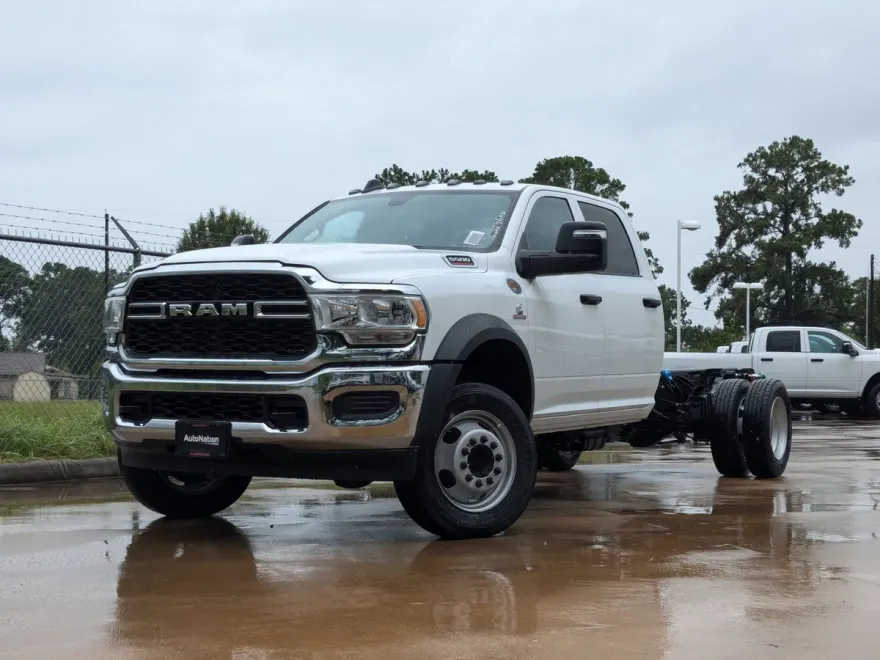2024 Ram 5500 Tradesman photo 1