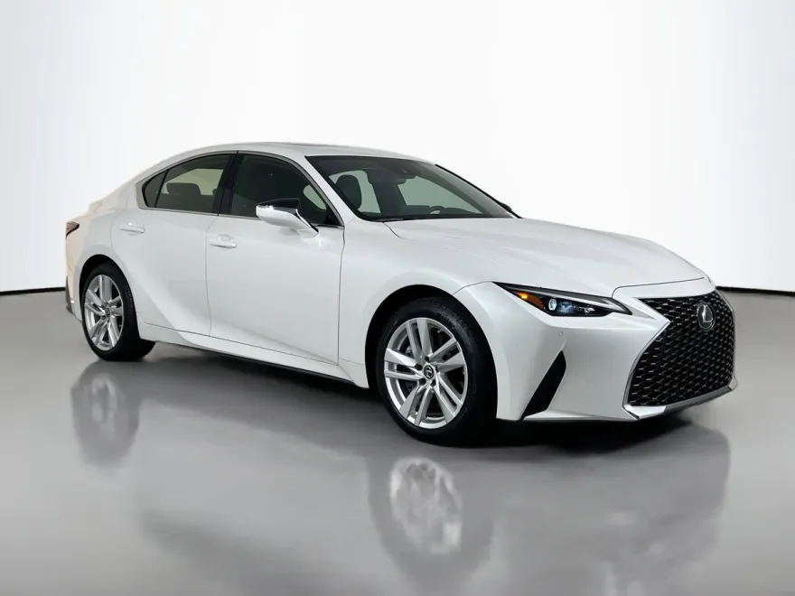 2021 Lexus IS 300 photo 1