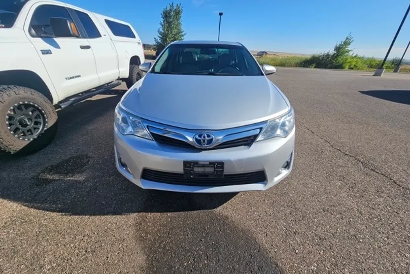 2012 Toyota Camry Hybrid XLE photo 1