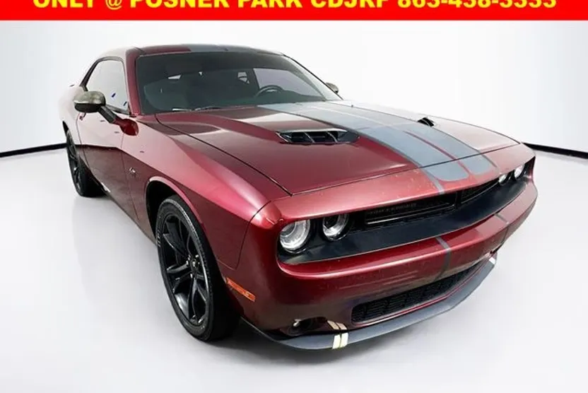 2018 Dodge Challenger SXT photo 1