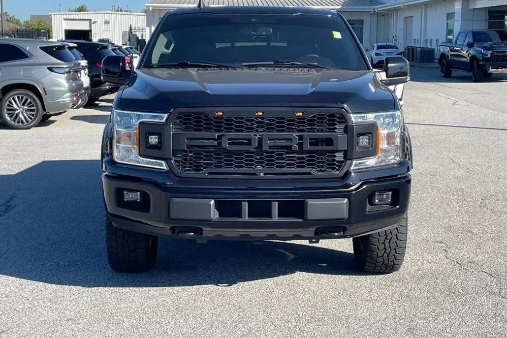 2020 Ford F-150 Lariat photo 1