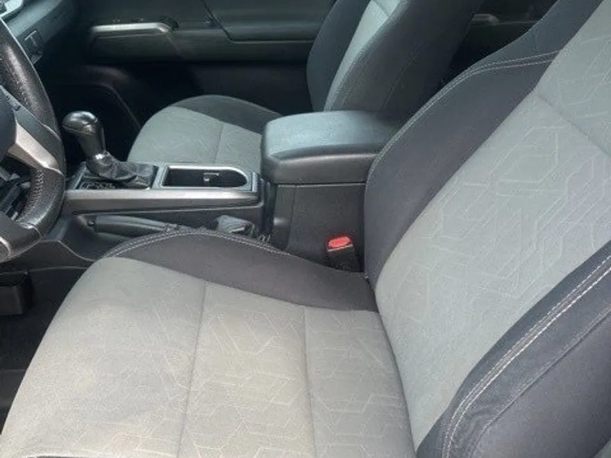 2020 Toyota Tacoma TRD Sport V6 photo 1