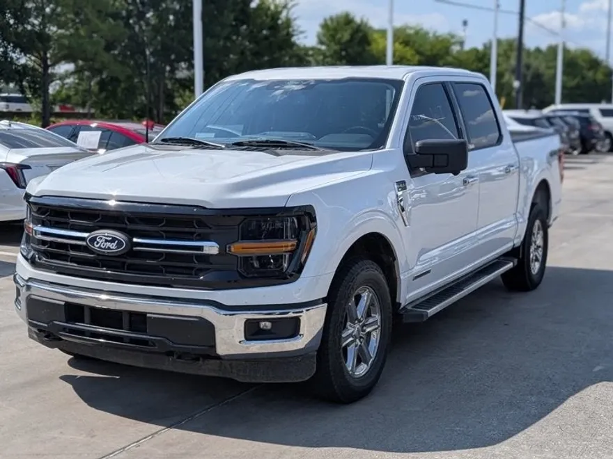 2024 Ford F-150 XLT photo 1
