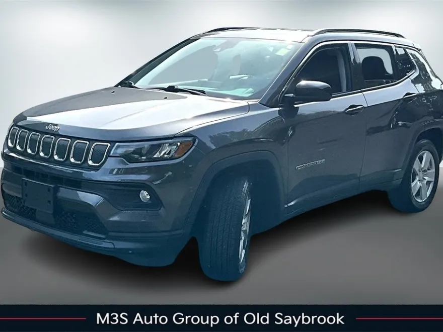 2022 Jeep Compass Latitude photo 1