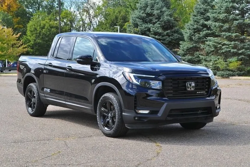 2022 Honda Ridgeline Black Edition photo 1