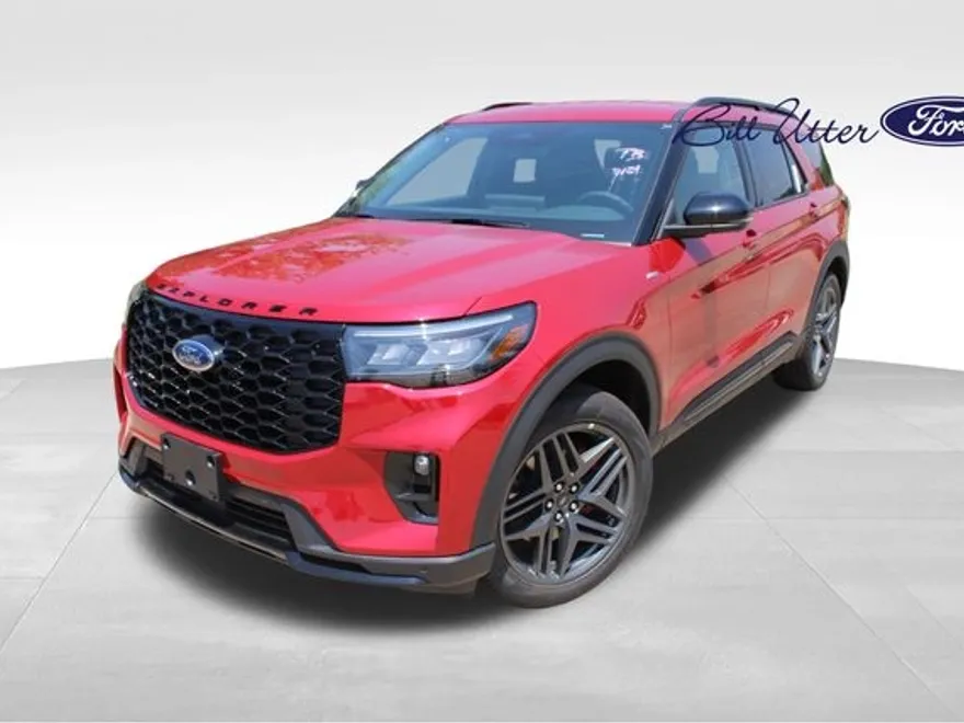 2025 Ford Explorer ST-Line photo 1
