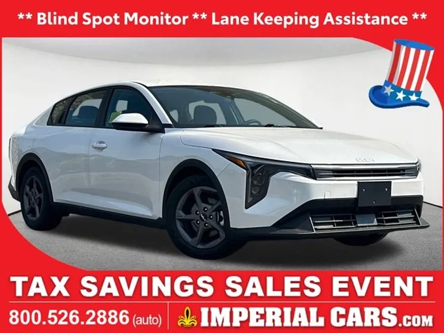 2025 Kia K4 LXS photo 1