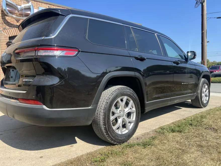 2021 Jeep Grand Cherokee Limited photo 1