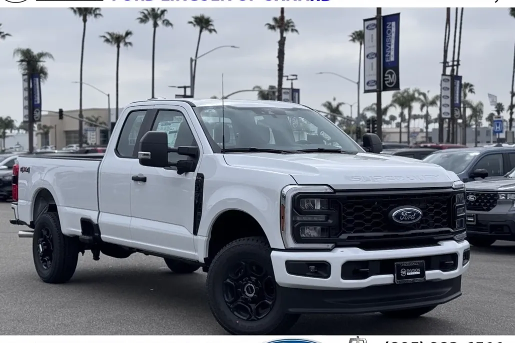2025 Ford F-350 XL photo 1
