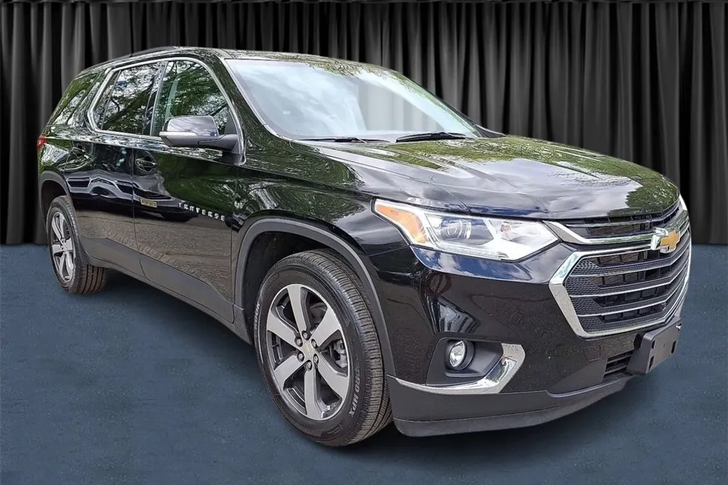 2021 Chevrolet Traverse Leather photo 1