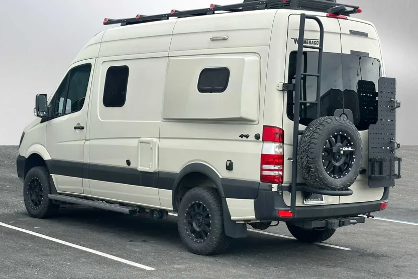 2018 Mercedes Benz Sprinter 2500 Standard Roof photo 1