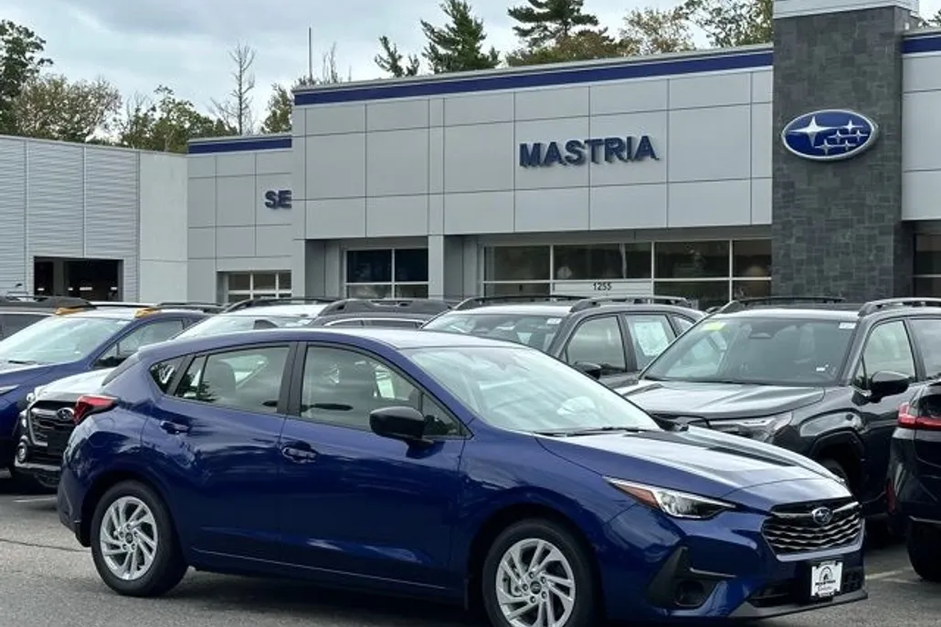2025 Subaru Impreza Base photo 1