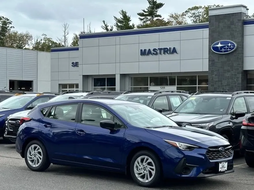 2025 Subaru Impreza Base photo 1