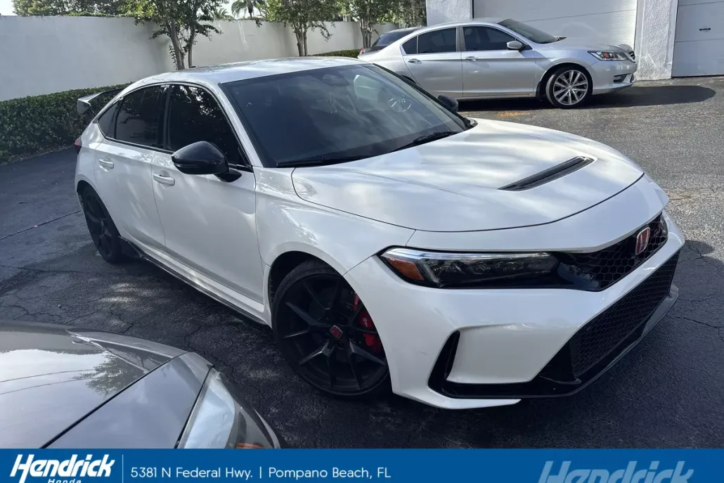 2025 Honda Civic Type R photo 1