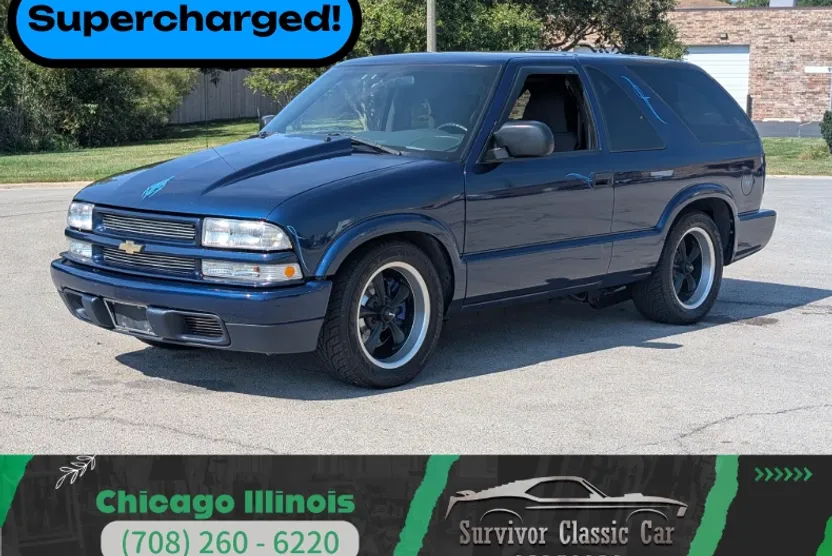 2004 Chevrolet Blazer photo 1