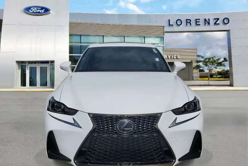 2020 Lexus IS 350 F SPORT photo 1