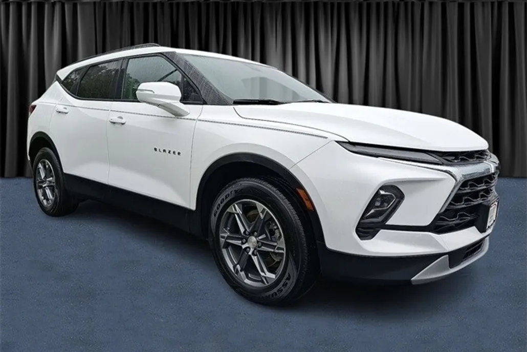 2023 Chevrolet Blazer 3LT photo 1