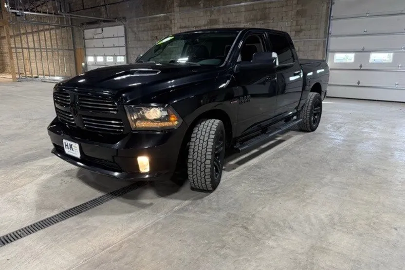 2016 Ram 1500 Sport photo 1