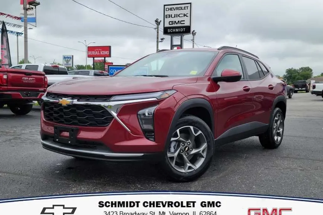 2025 Chevrolet Trax LT photo 1