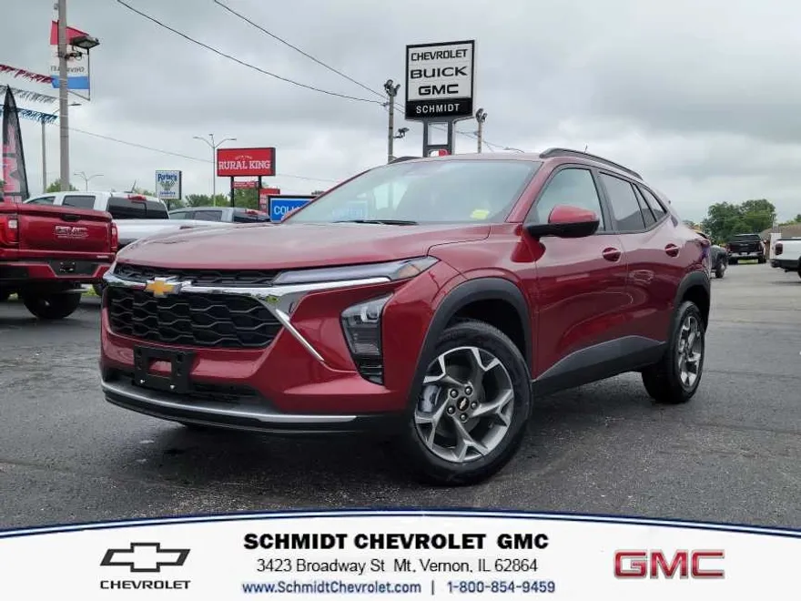 2025 Chevrolet Trax LT photo 1