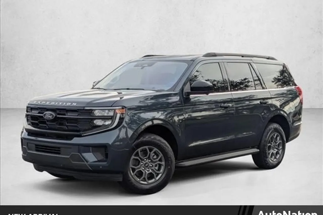 2025 Ford Expedition photo 1