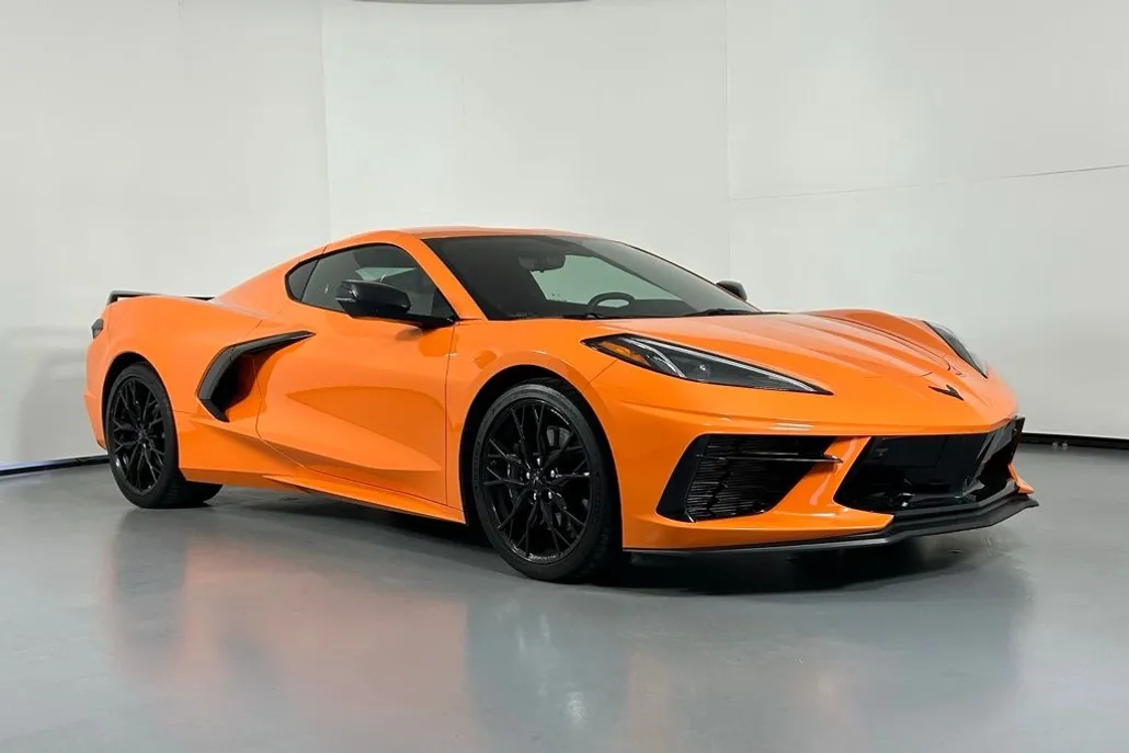 2023 Chevrolet Corvette Stingray 2LT photo 1