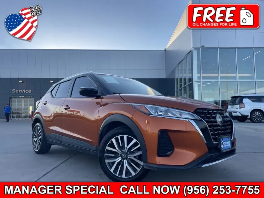 2023 Nissan Kicks SV photo 1