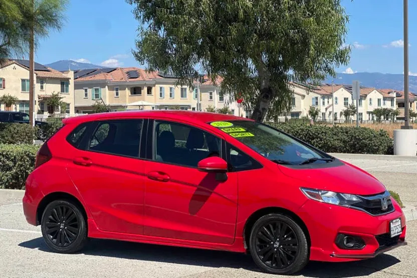 2020 Honda Fit Sport photo 1