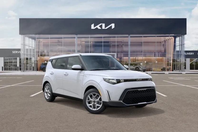 2025 Kia Soul LX photo 1