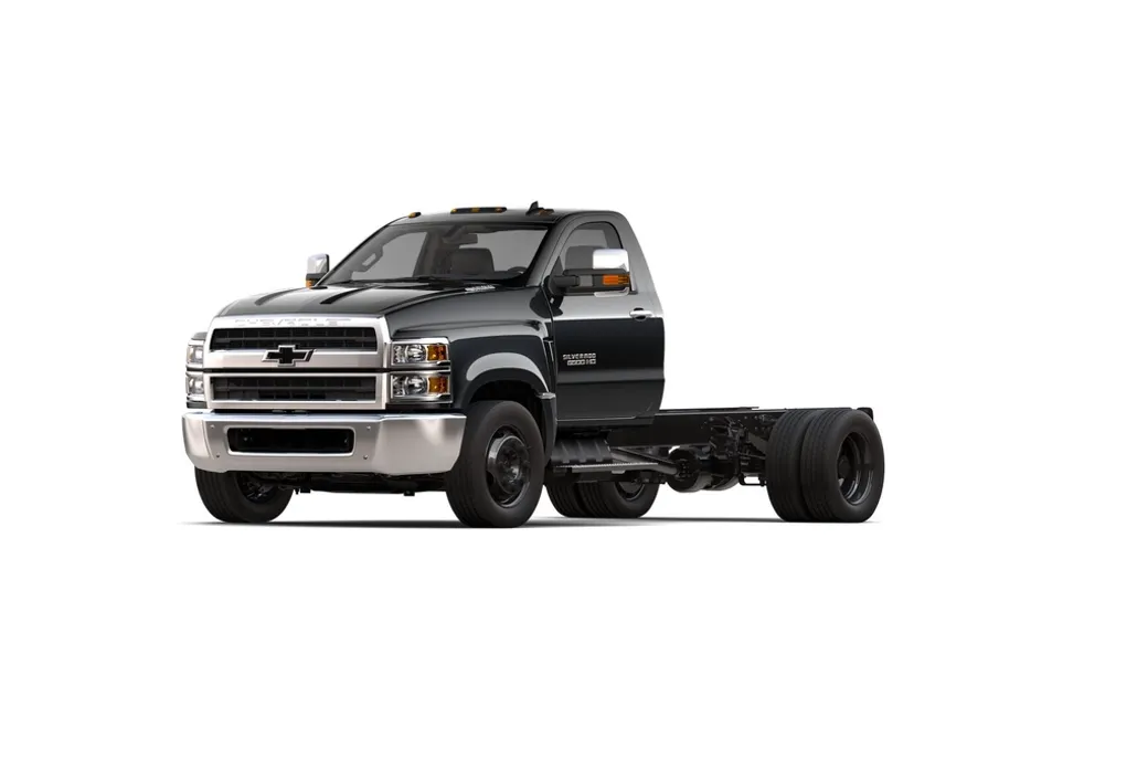 2024 Chevrolet Silverado 6500HD LT photo 1