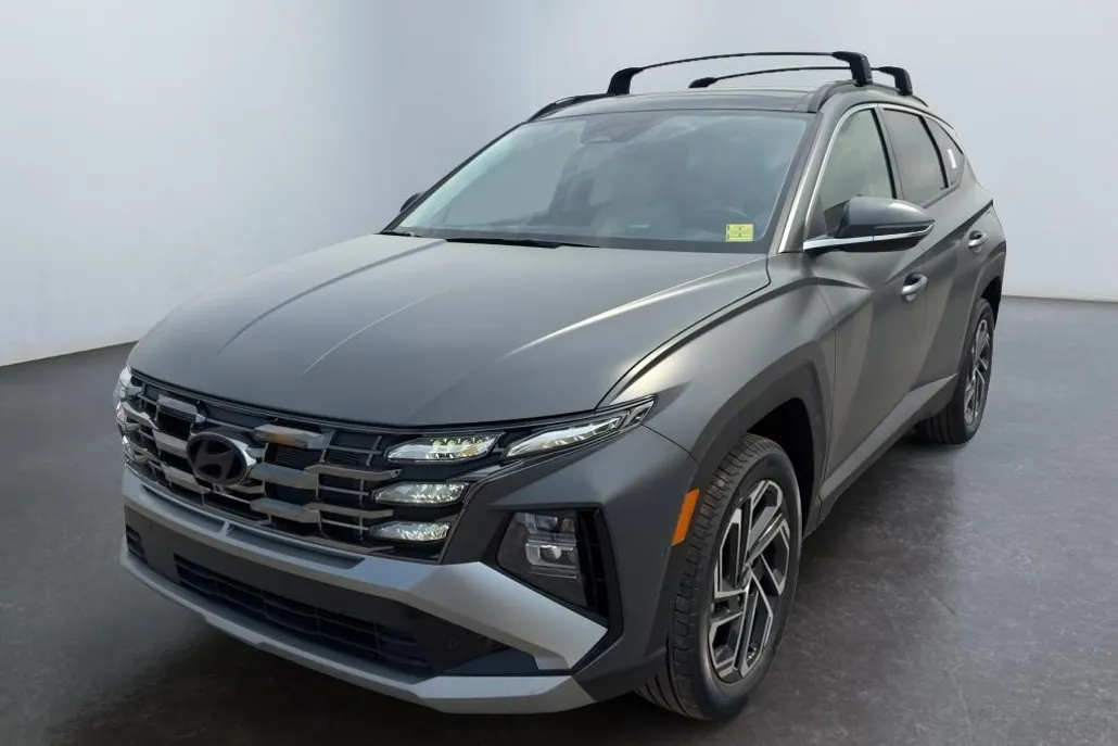 2025 Hyundai Tucson Limited photo 1