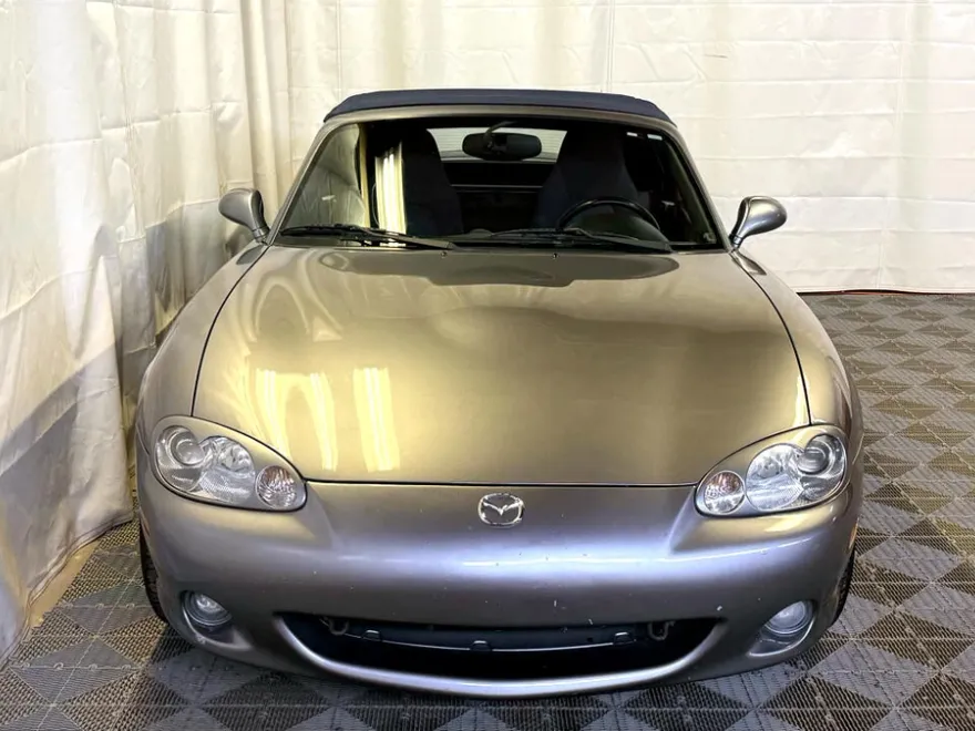 2003 Mazda MX-5 Miata Miata Sport photo 2