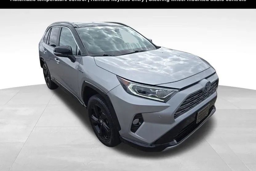 2021 Toyota RAV4 Hybrid XSE photo 1
