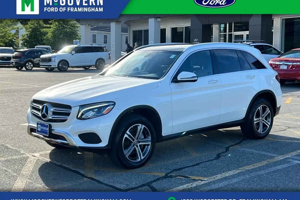 2019 Mercedes Benz GLC 300 photo 1
