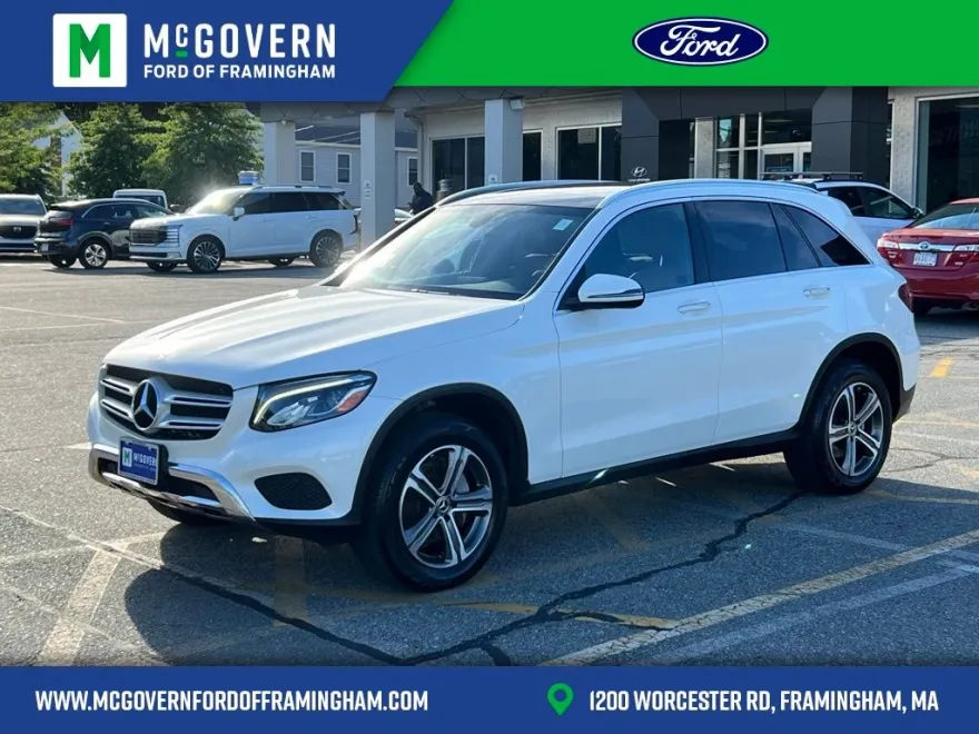 2019 Mercedes Benz GLC 300 photo 1