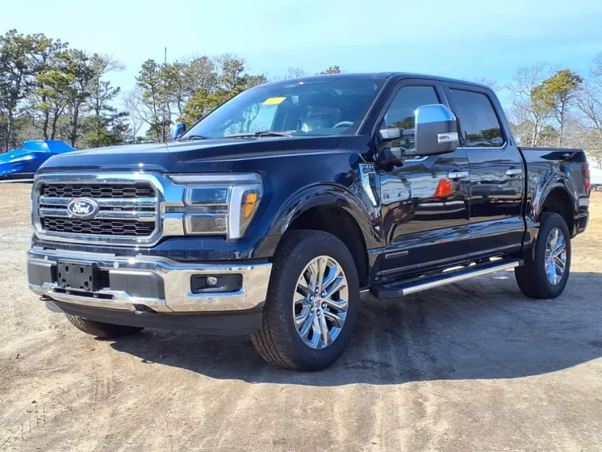 2025 Ford F-150 Lariat photo 1